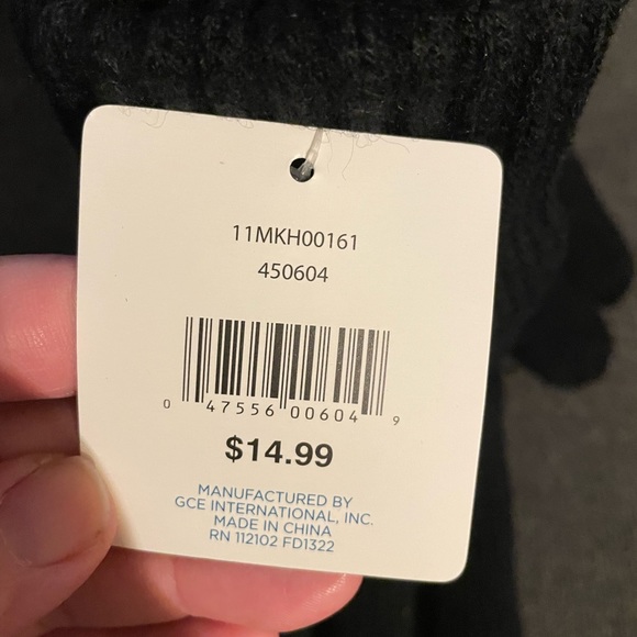 winter essentials Fuzzy inside, warm texting winter black gloves-NWT - Picture 5 of 6